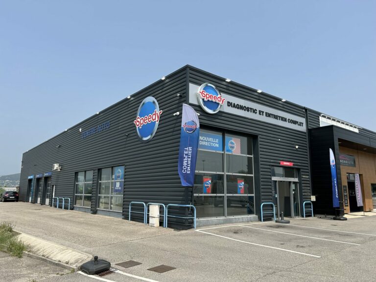 pose enseigne garagiste Speedy Davézieux